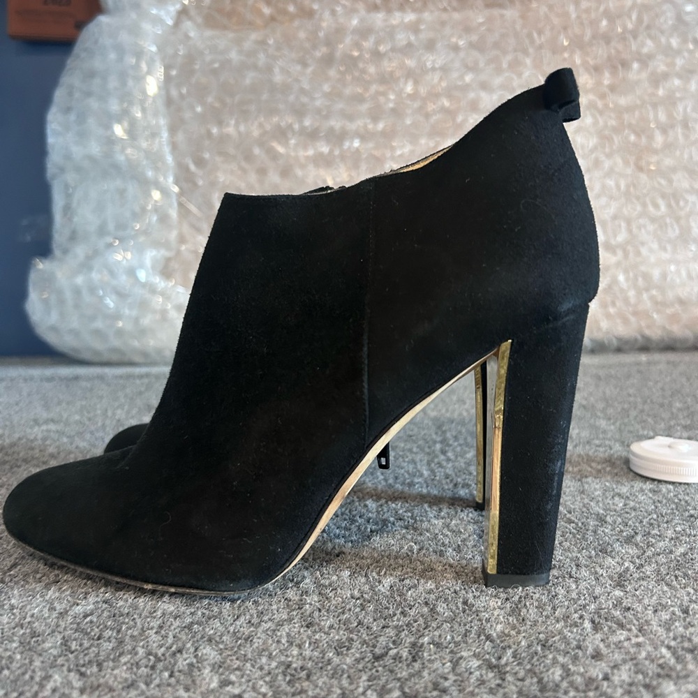 Kate Spade black suede booties 9.5 GUC